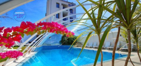 ENIS Hotel с минерален басейн